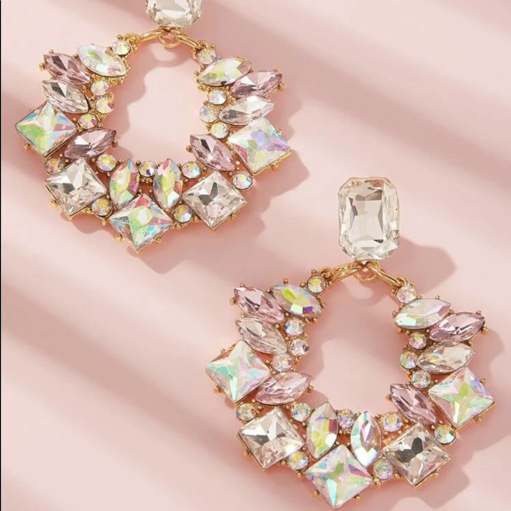 NWT Circle Drop Rhinestone Earrings